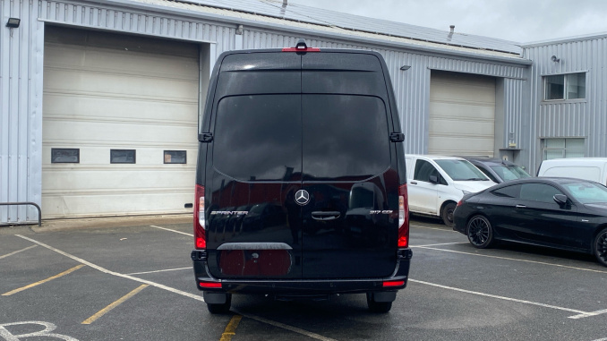 Mercedes-Benz Sprinter 317Cdi L3 Diesel Rwd 3.5t H2 Select Van 9G-Tronic - Image 10